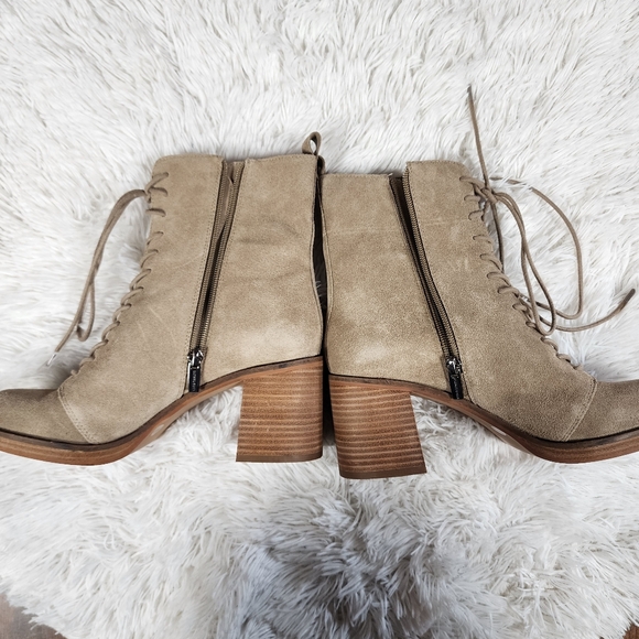 Vince Camuto Heeled Leather Ankle Boots 9.5 - Picture 5 of 12